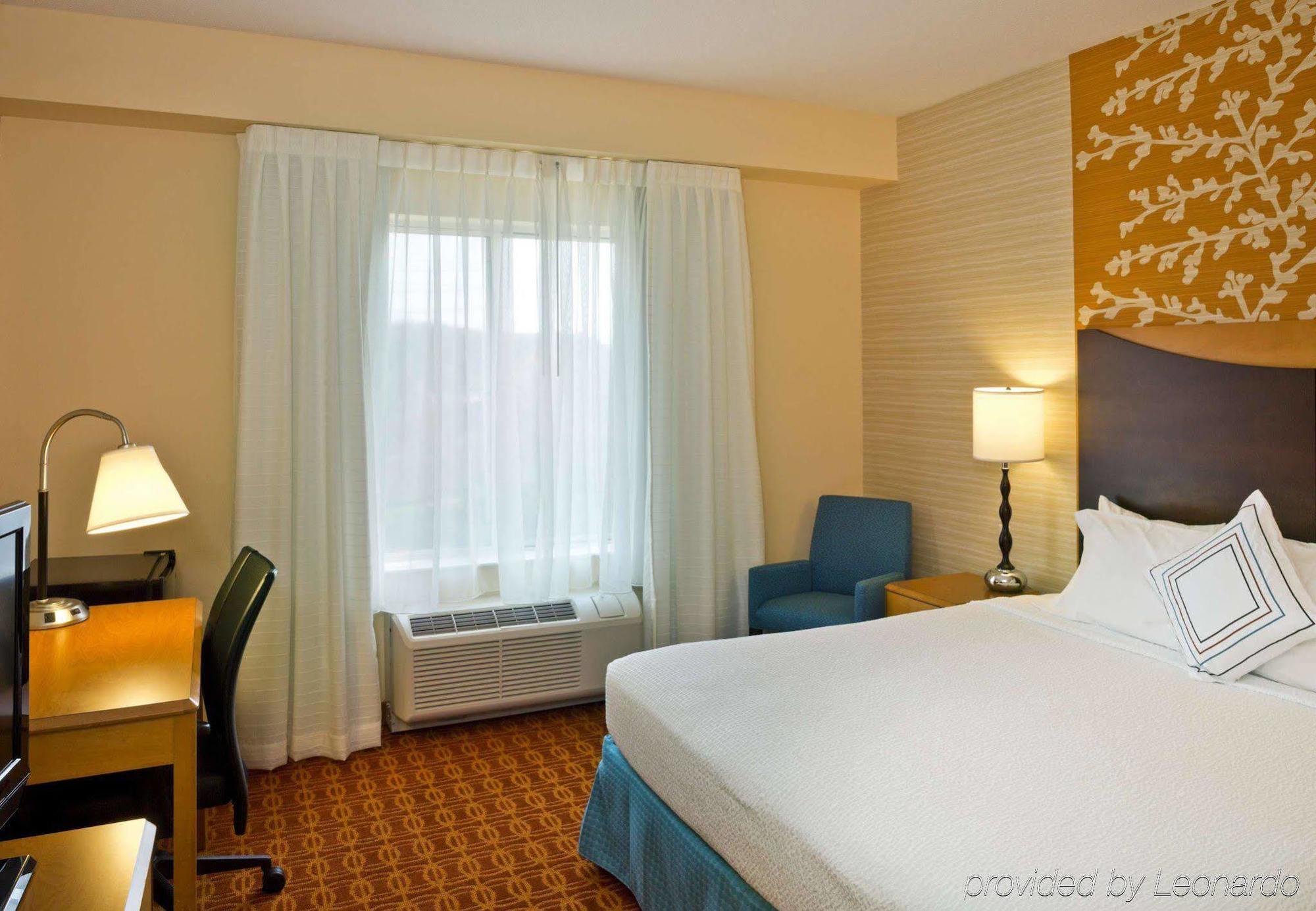 Fairfield Inn & Suites Вайт-Марш Екстер'єр фото