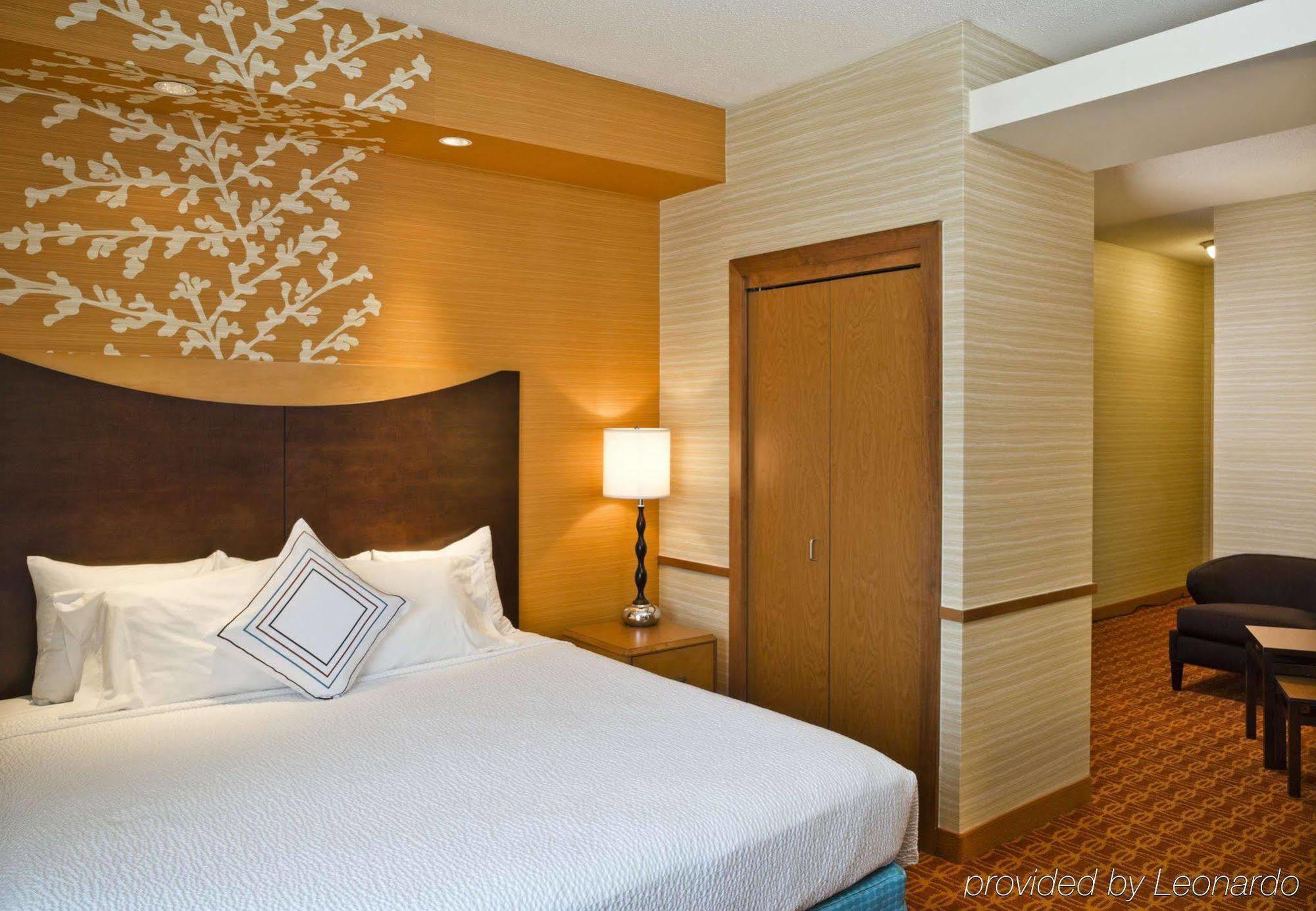 Fairfield Inn & Suites Вайт-Марш Екстер'єр фото