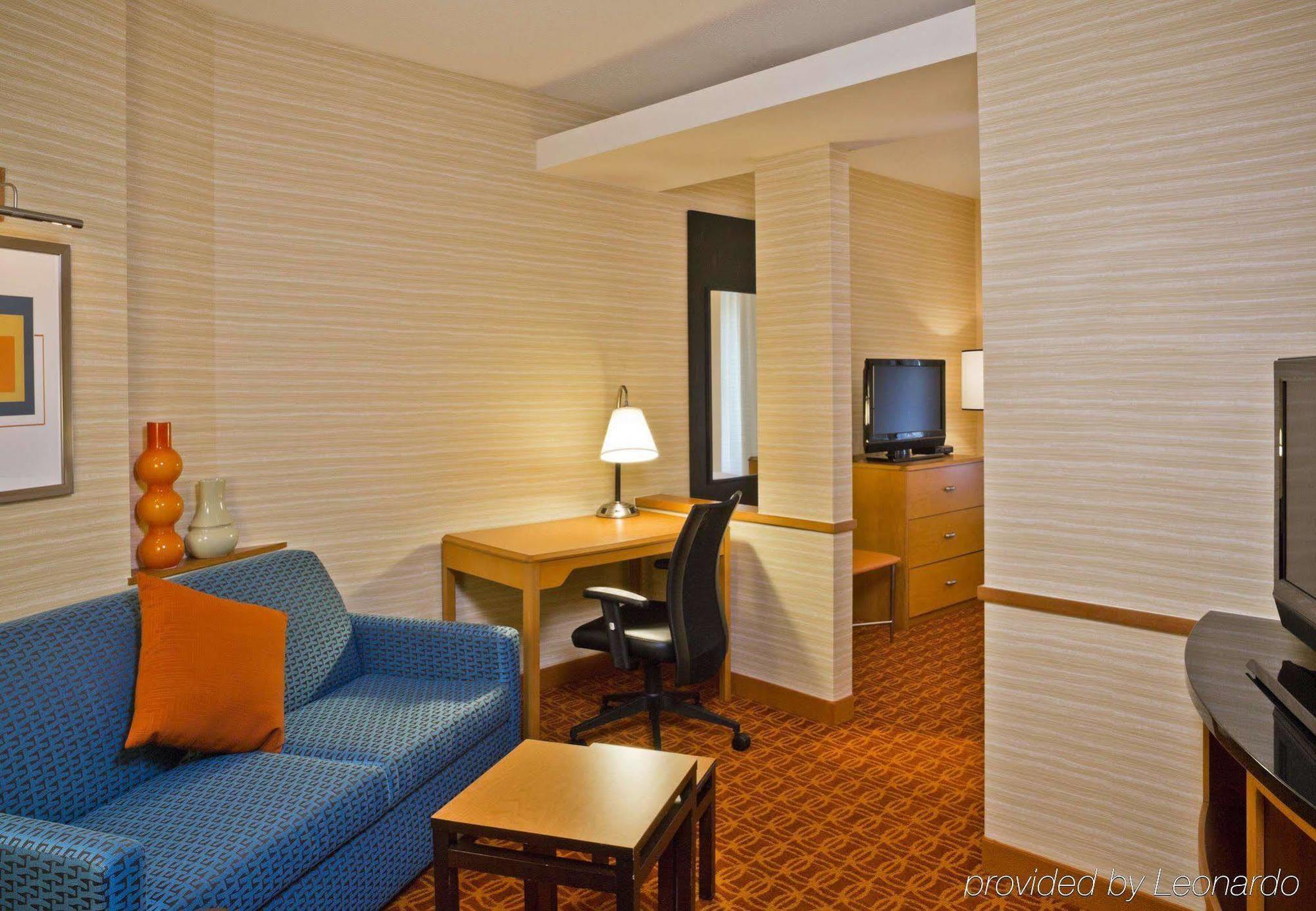 Fairfield Inn & Suites Вайт-Марш Екстер'єр фото
